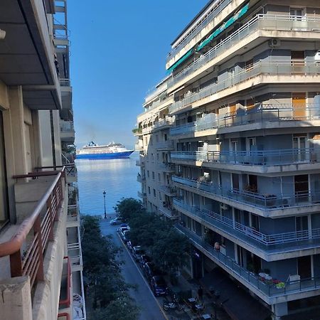 Fabulous Sea View Apartment Szaloniki Kültér fotó