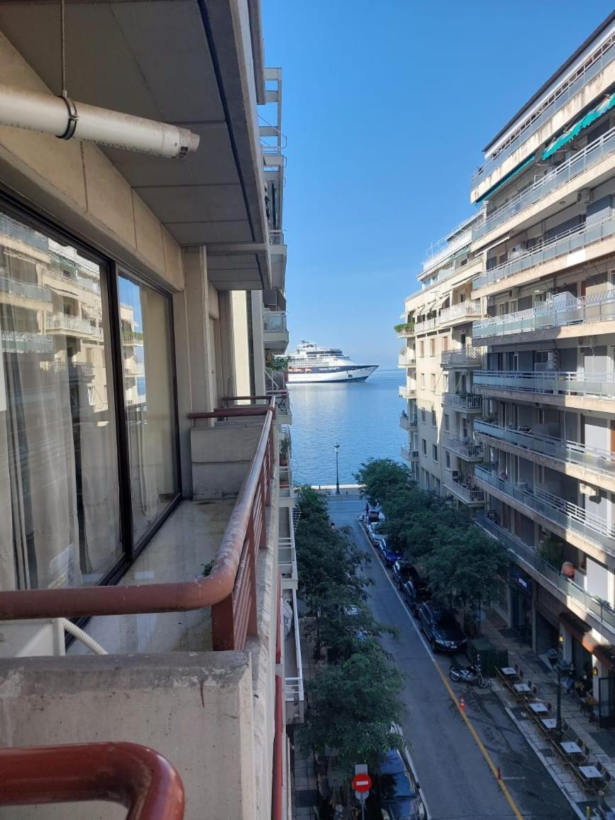 Fabulous Sea View Apartment Szaloniki Kültér fotó